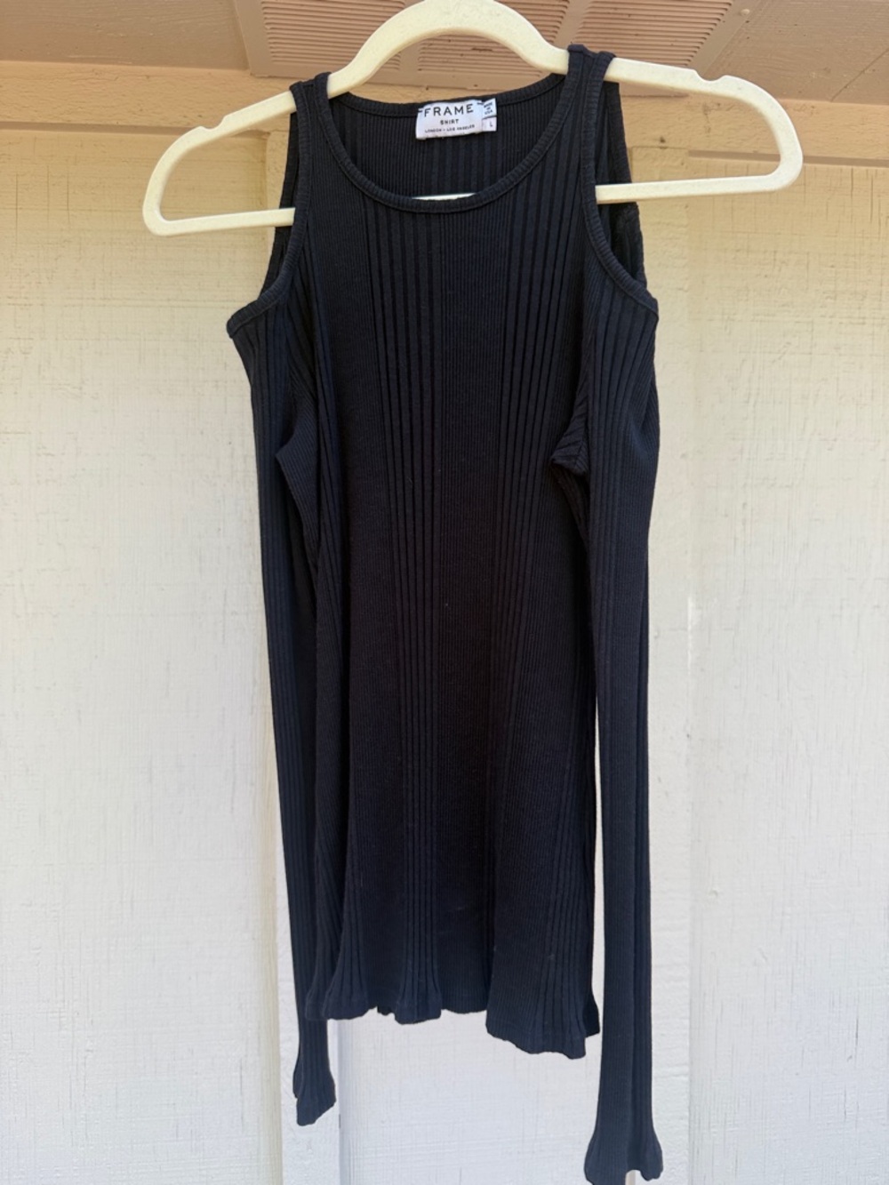 FRAME Noir Black Ribbed Cold-Shoulder Long Sleeve Tank